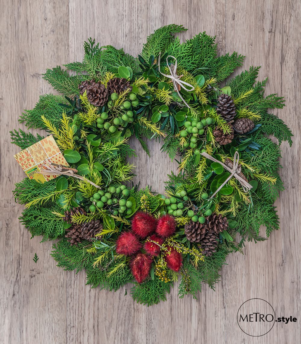 A beautiful natural wreath by Down to Earth A beautiful natural wreath by Down to Earth